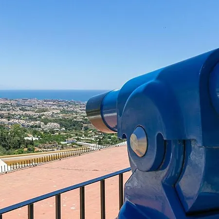 Hébergement de vacances 098 Traditional 2 Bed Pueblo Townhouse With Private Terrace Benalmádena