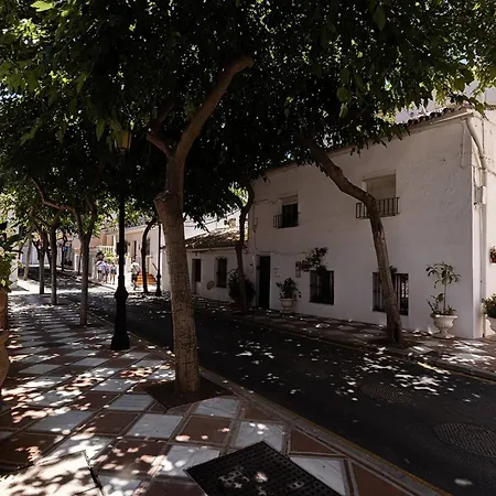 098 Traditional 2 Bed Pueblo Townhouse With Private Terrace Benalmádena