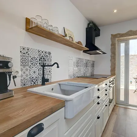 098 Traditional 2 Bed Pueblo Townhouse With Private Terrace Hébergement de vacances Benalmádena